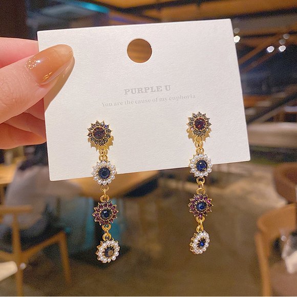 💙Rhinestones Statement Earrings - Picture 3 of 12